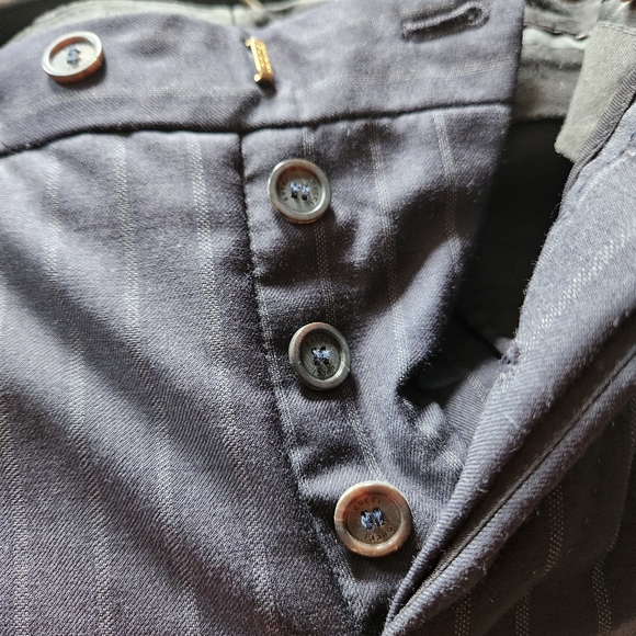 Gucci authentic pants size 44 - Picture 14 of 14